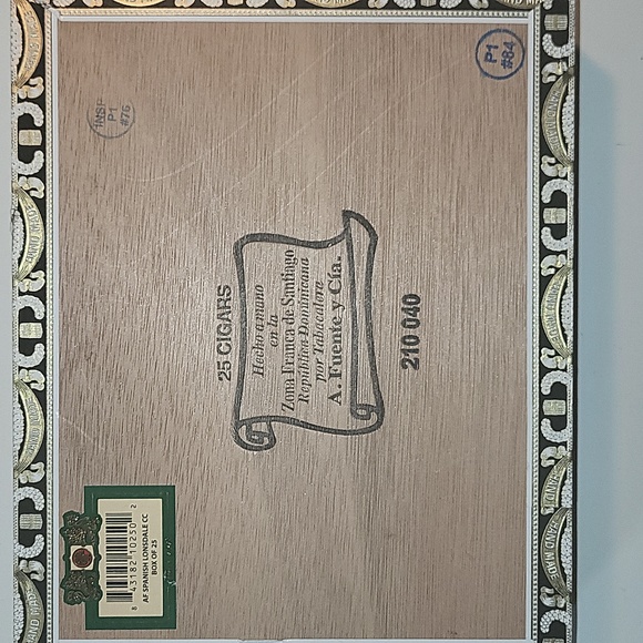 Pre-owned Empty Arturo Fuente Cigar Boxes (2) - Picture 15 of 16